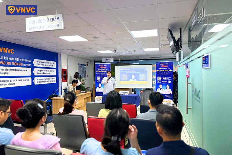 bác sĩ trần huỳnh tấn chia sẻ