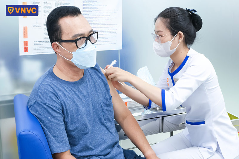 tiêm phòng vắc xin zona thần kinh