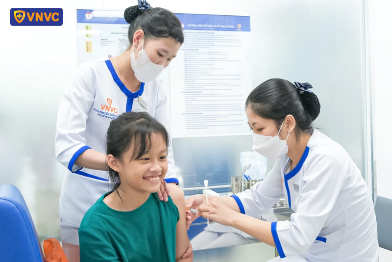 tiêm vắc xin sốt xuất huyết tại vnvc