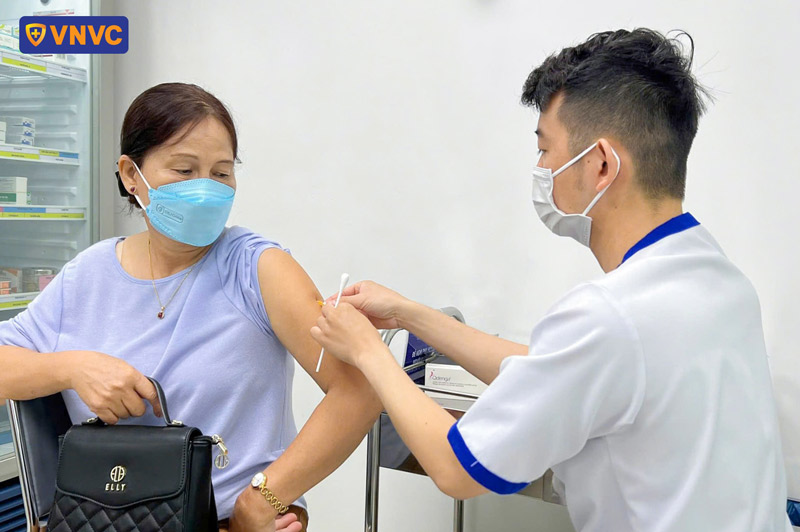 tiêm vắc xin zona có bị thủy đậu không