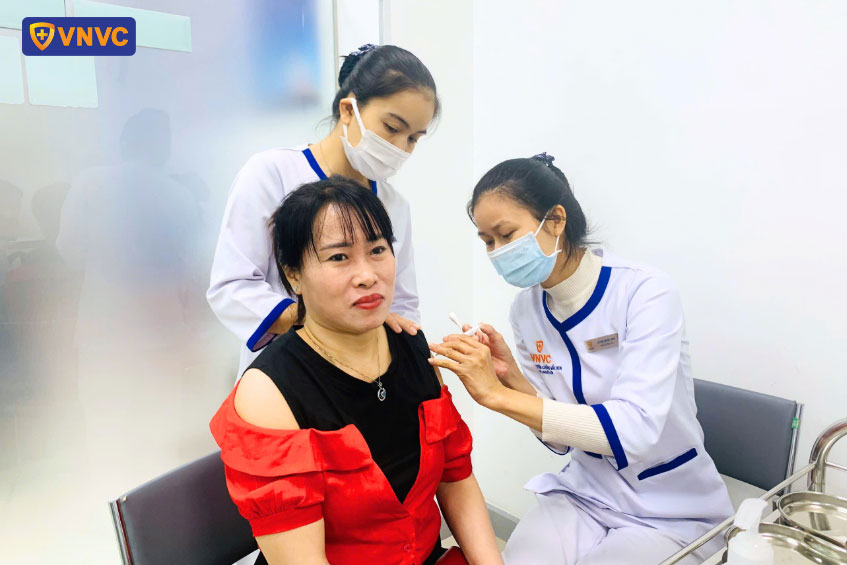 tiêm zona thần kinh cho phụ nữ