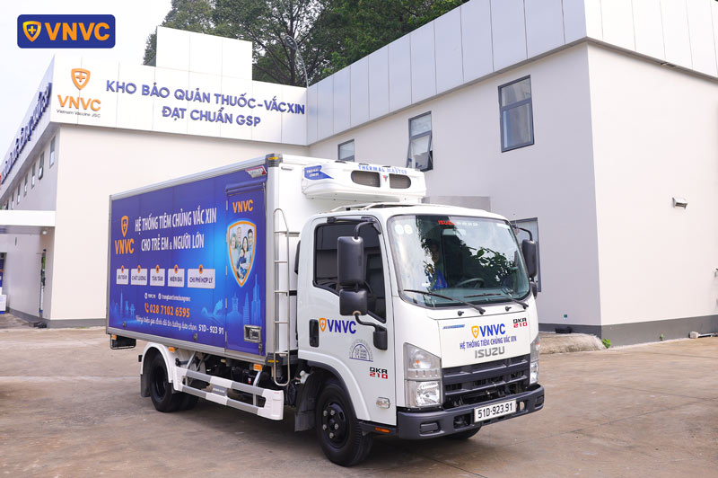 xe lạnh vận chuyển vắc xin