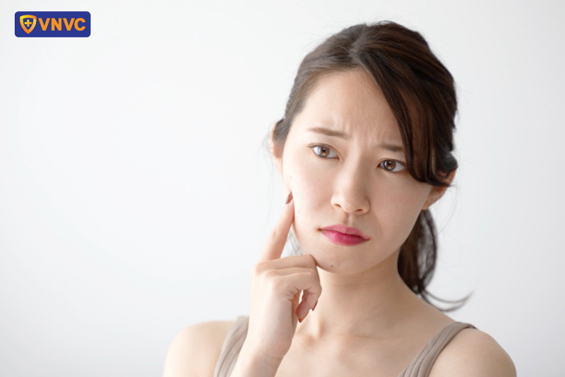 bệnh nhân sốt xuất huyết bị đắng miệng