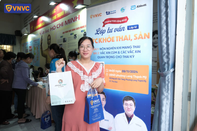 khách hàng tham gia lớp học tiền sản 41