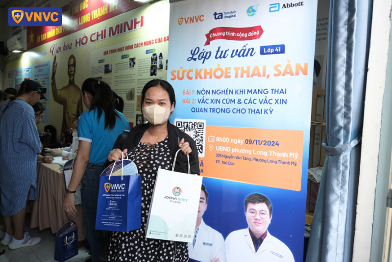 khách hàng tham gia lớp học tiền sản số 41