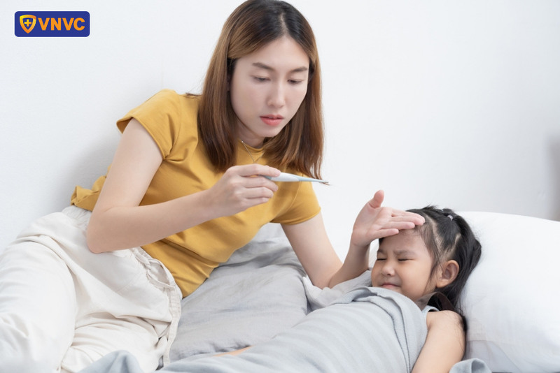 mẹ chăm sóc trẻ bị viêm tiểu phế quản bội nhiễm