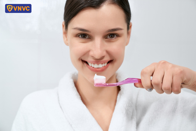 người bệnh sốt xuất huyết vệ sinh răng miệng