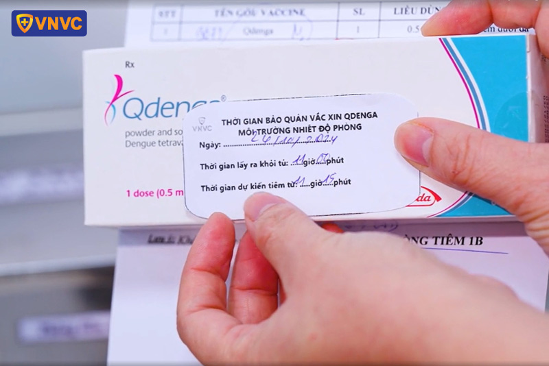 vắc xin sốt xuất huyết qdenga