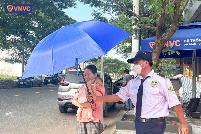 đón tiếp khách hàng tại vnvc ba tri