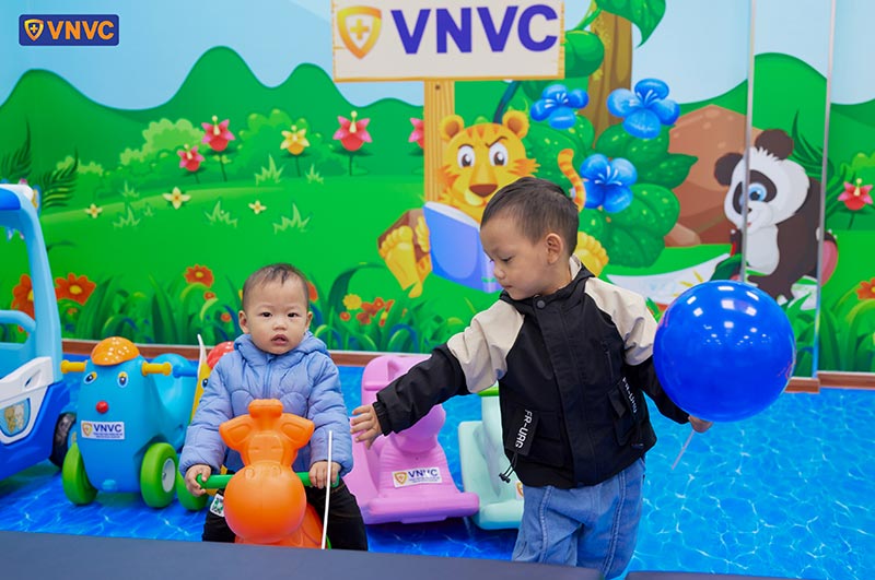 khu vui chơi trẻ em tại vnvc ý yên