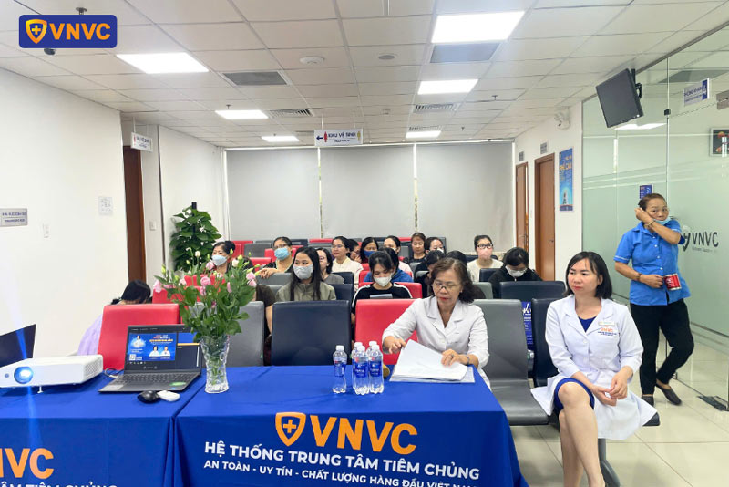 lớp tư vấn sức khỏe thai sản số 44