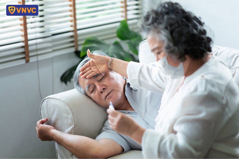 người lớn tuổi có hệ miễn dịch suy yếu dễ bị virus cúm a tấn công