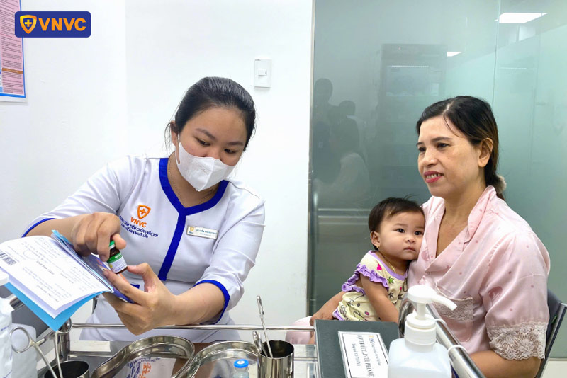 tiêm ngừa sởi cho trẻ