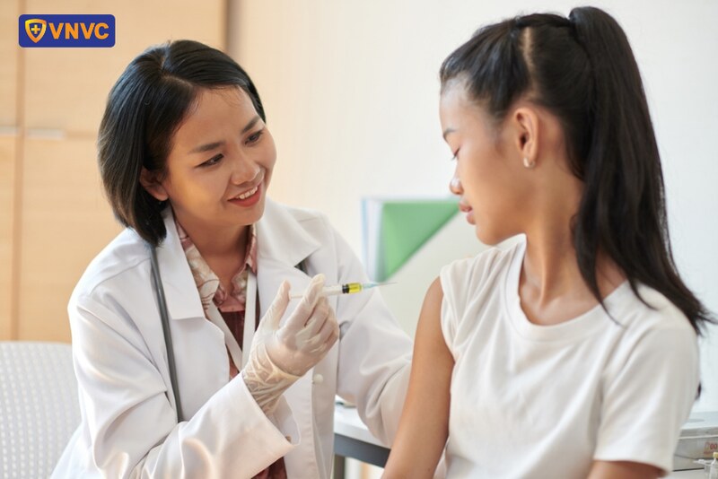 tiêm vắc xin cúm