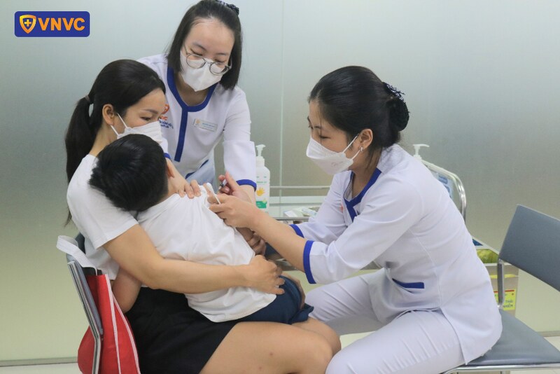 tiêm vắc xin phòng cúm a