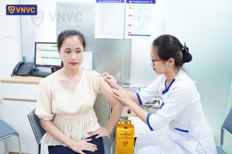 tiêm vắc xin phòng cúm