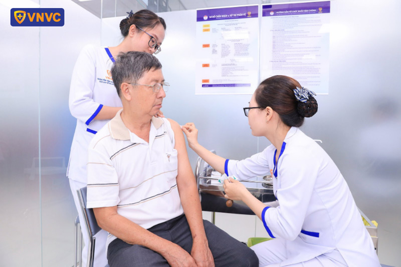 tiêm vắc xin zona phòng bệnh