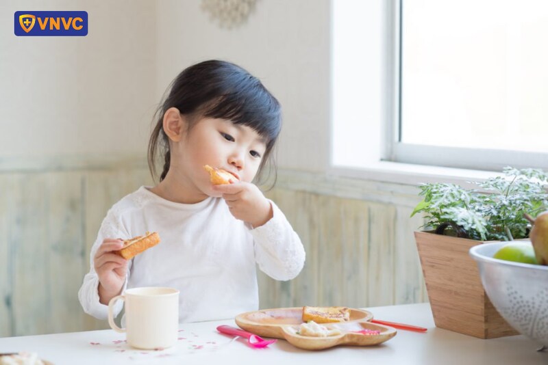 xây dựng cho trẻ chế độ dinh dưỡng phù hợp