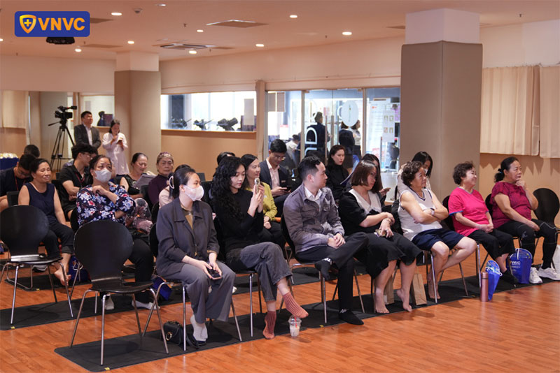 hình ảnh lớp tư vấn sức khỏe người lớn số 4 01