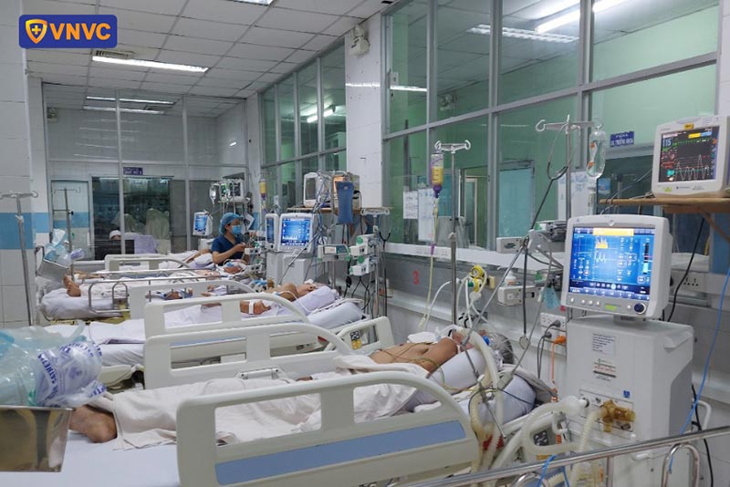 nằm viện do sốt xuất huyết