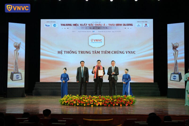 vnvc được vinh danh là đơn vị có môi trường làm việc tốt