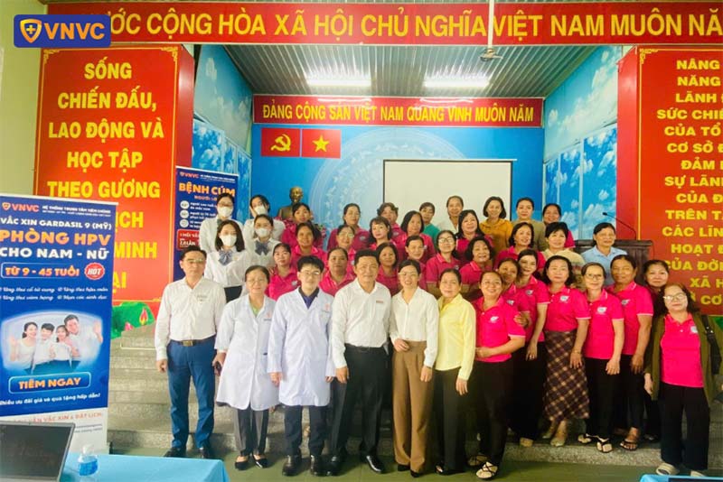 hình ảnh tư vấn kiến thức bệnh truyền nhiễm tại vnvc hóc môn 04