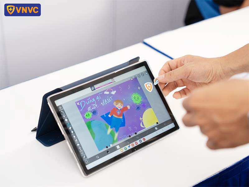 i draw vaccination heroes in vietnam