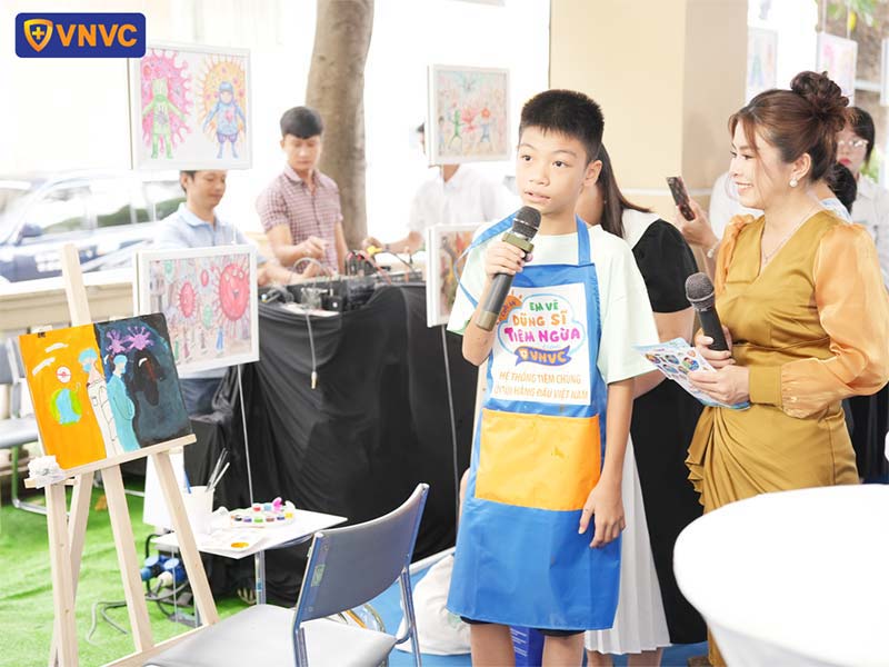 i draw vaccination heroes in vietnam