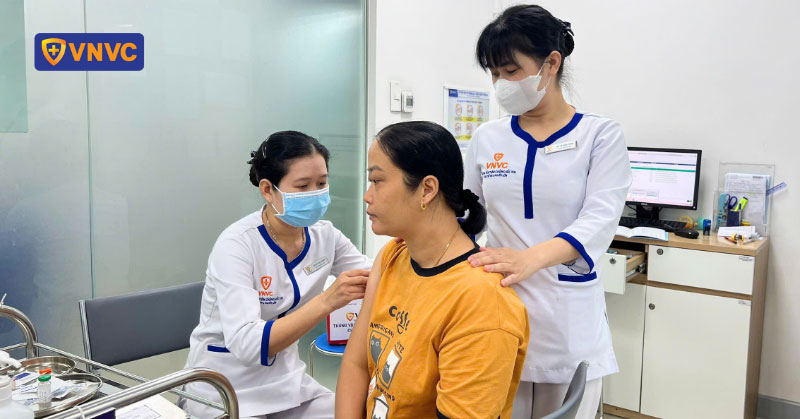thumb nhiều người đi tiêm phòng dại sau tết