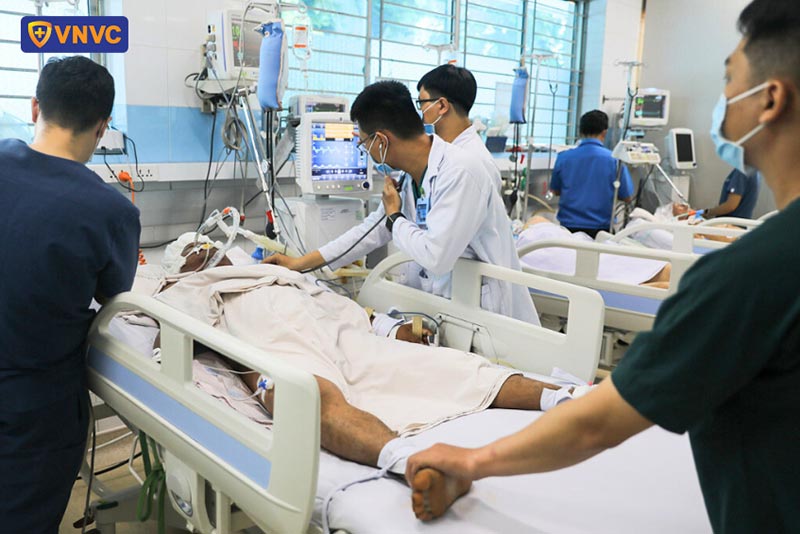 điều trị sốt xuất huyết tại bệnh viện nhiệt đới