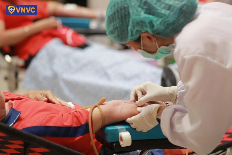 hết bệnh sốt xuất huyết bao lâu thì được hiến máu