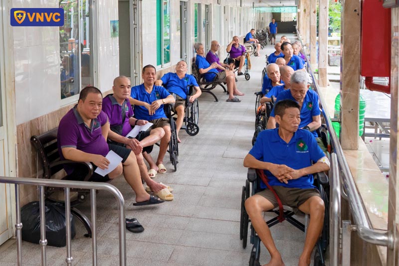 tiêm chủng lưu động cho người cao tuổi