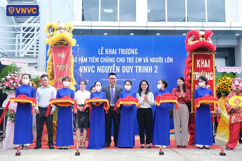 khai trương vnvc nguyễn duy trinh 2
