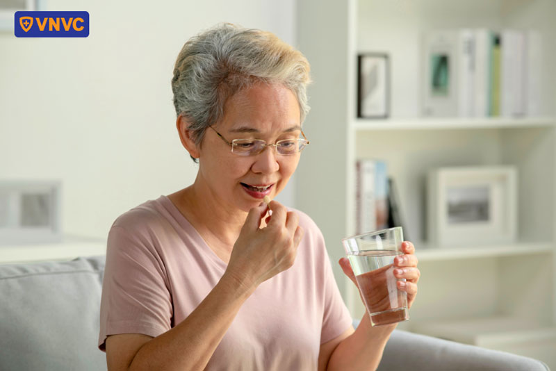 người cao tuổi bị cảm cúm uống panadol