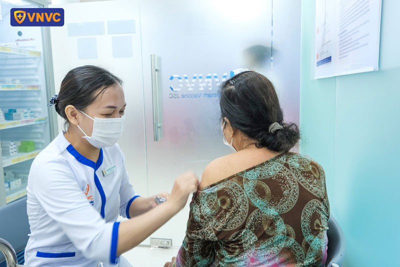 nhân viên vnvc định quán chuyên nghiệp và tận tâm