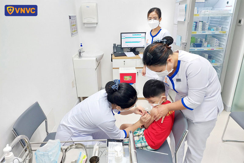 quy trình tiêm êm ái tại vnvc gò vấp