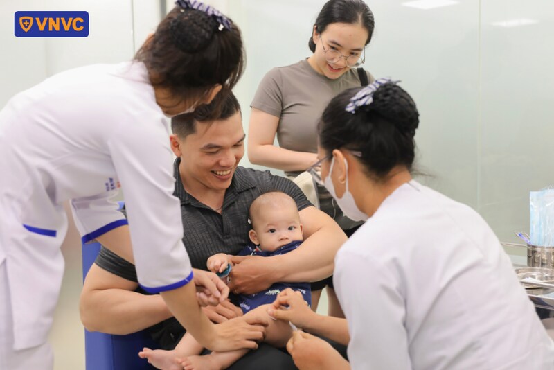 tiêm vắc xin phế cầu ở trẻ