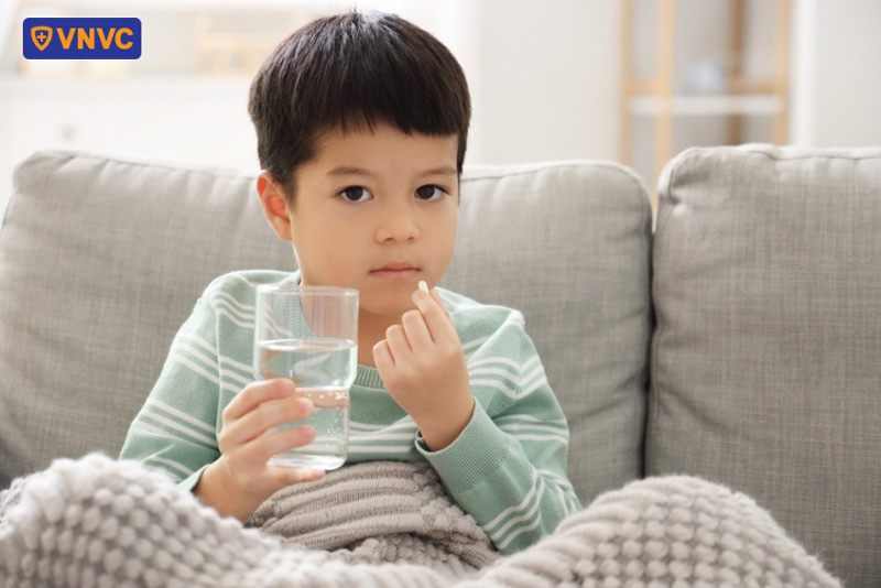 uống thuốc điều trị tay chân miệng