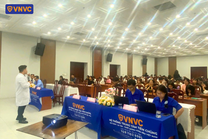 vnvc tư vấn sức khỏe cho sinh viên