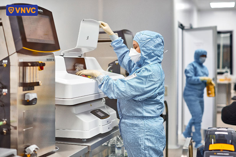 bên trong nhà máy binnopharm