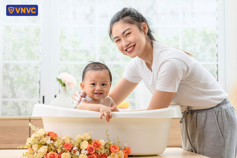 bị chân tay miệng tắm lá gì