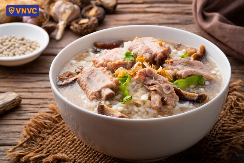 cháo gạo tẻ hầm xương