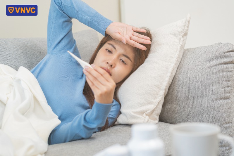 người bệnh sốt xuất huyết bị sốt cao