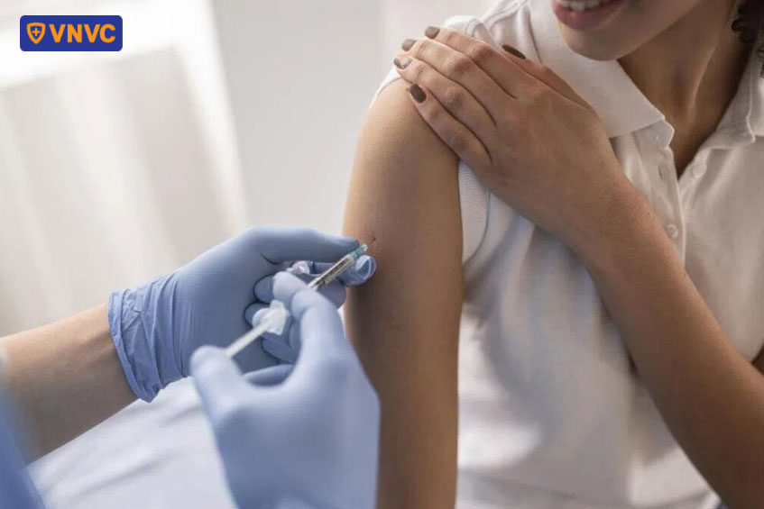 tiêm vắc xin hpv cho người lớn