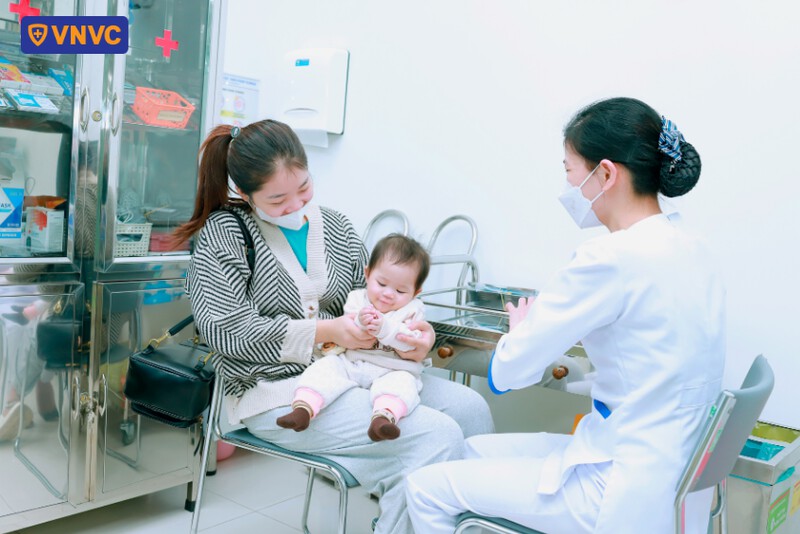 tiêm vắc xin phế cầu cho trẻ