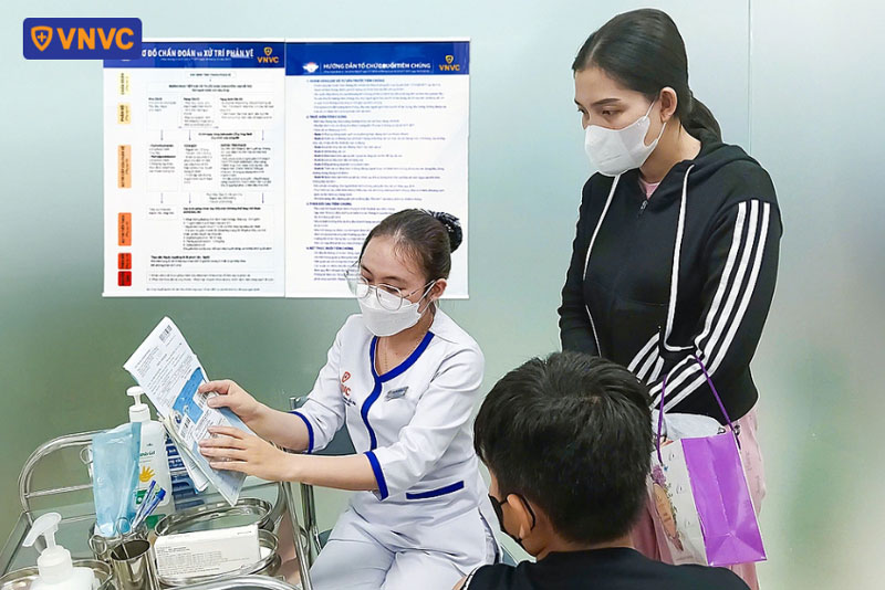 tiêm vắc xin phòng bệnh dại