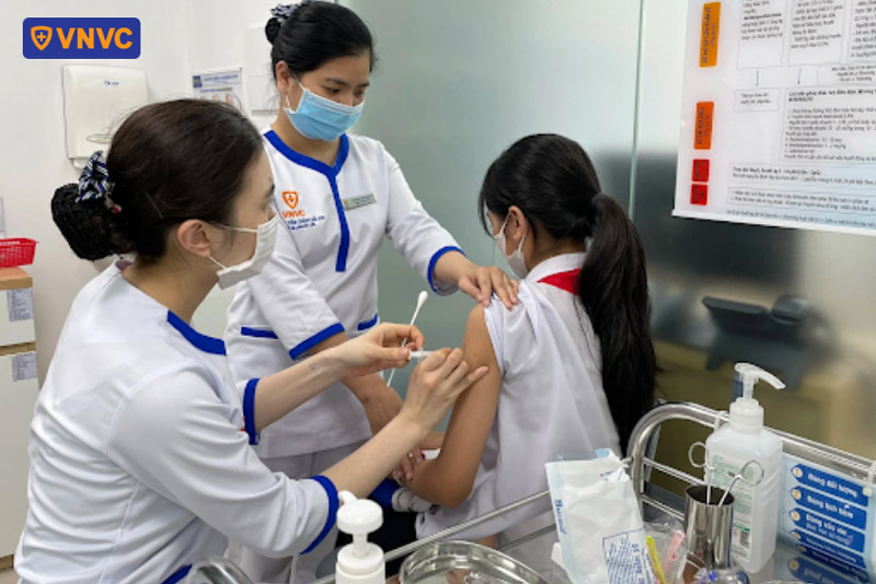 tiêm vắc xin phòng dại