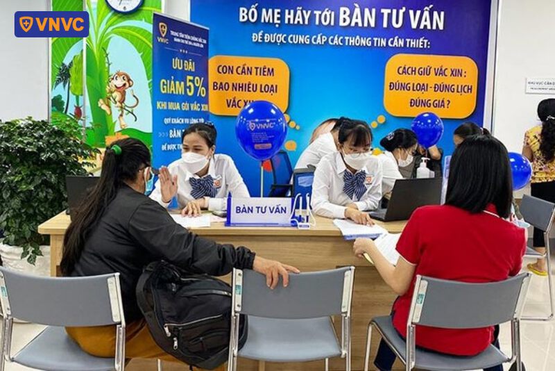 bàn tư vấn vắc xin tại vnvc phan thiết