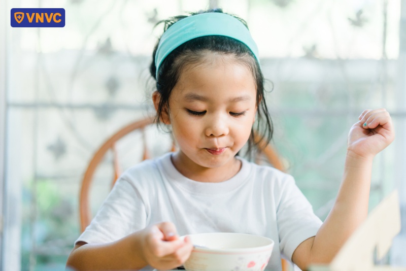 cháo với lá tía tô giúp hạ sốt