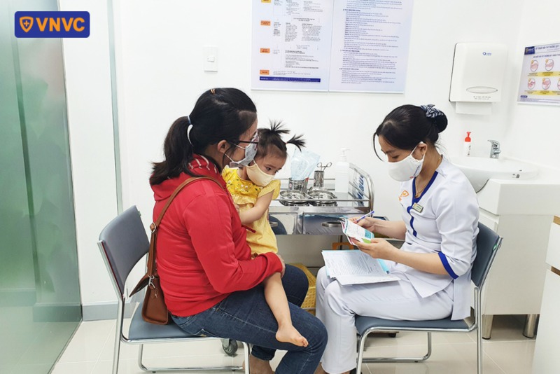 điều dưỡng tại vnvc đức phổ kiểm tra thông tin vắc xin